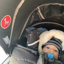 Lade das Bild in den Galerie-Viewer, Babys erste Weihnachten - Weihnachtsgeschenk für Baby. Super für Adventskalender